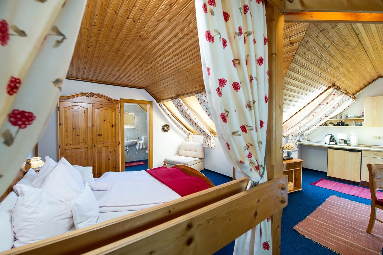 Ferienwohnungen Salmen Pörtschach am Wörthersee Extérieur photo